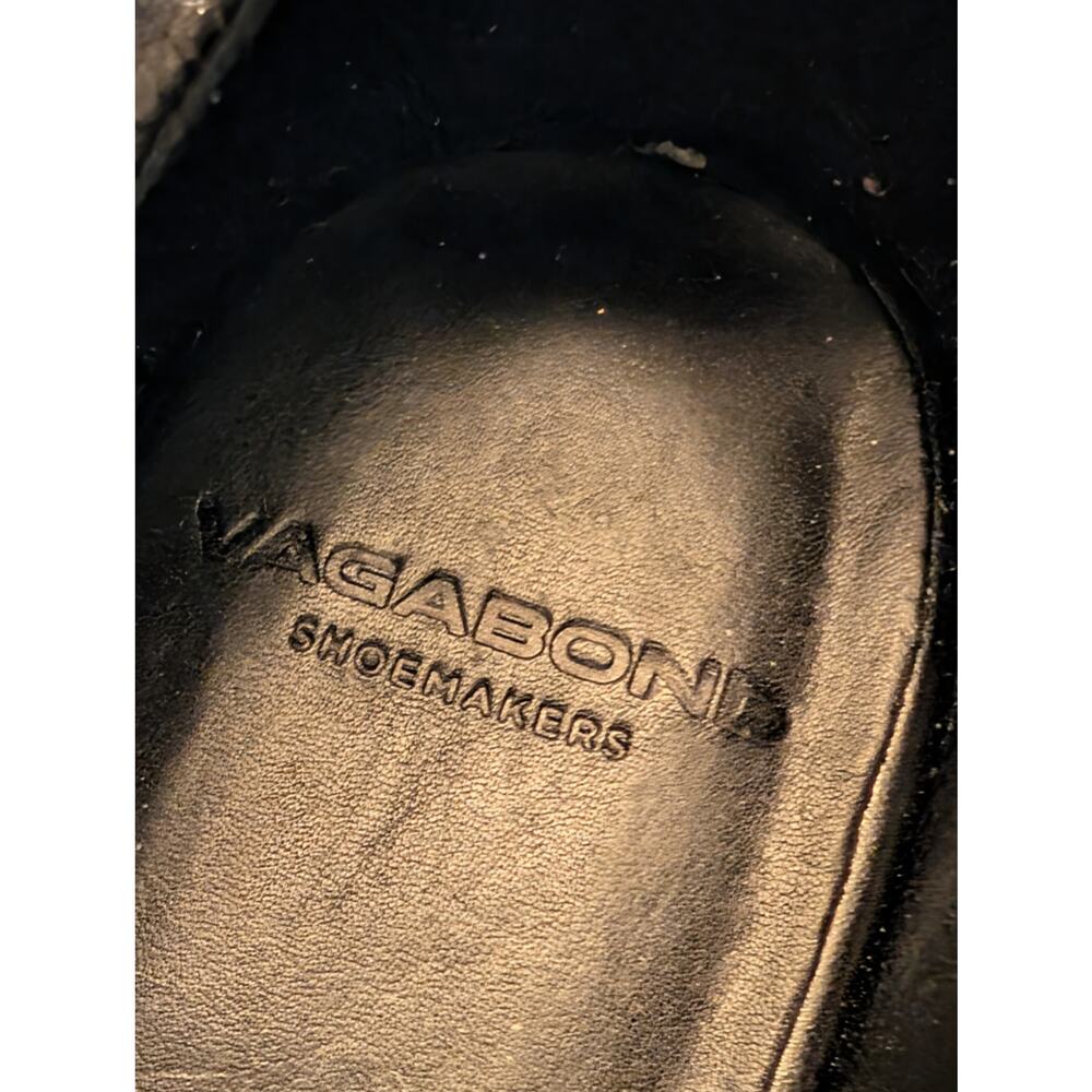 Vagabond Shoemakers Altea Black Suede & Patent Cap-Toe Pumps - 36 (US 6) - Picture 6 of 9
